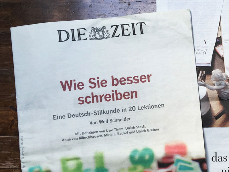 Zeitung, als Überschrift steht oben "Wie Sie besser schreiben"